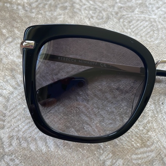 Brand New Rebecca Minkoff Bessie Oversized Black Cat Eye Sunglasses 100% UV Prot - Picture 12 of 16